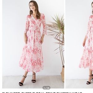 NWT Flounced sleeve floral dress